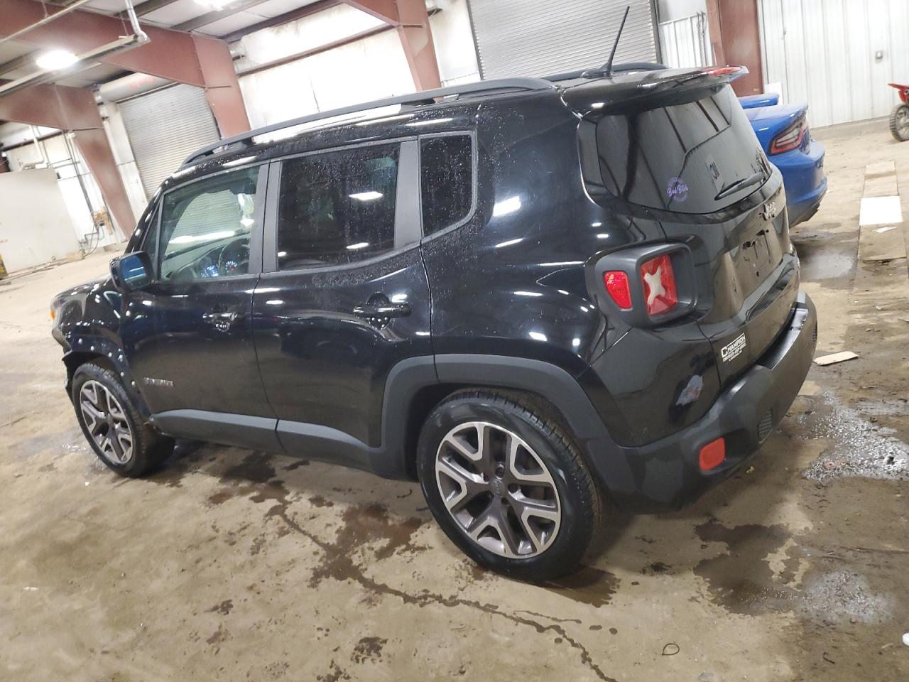 2015 Jeep Renegade - Image 2