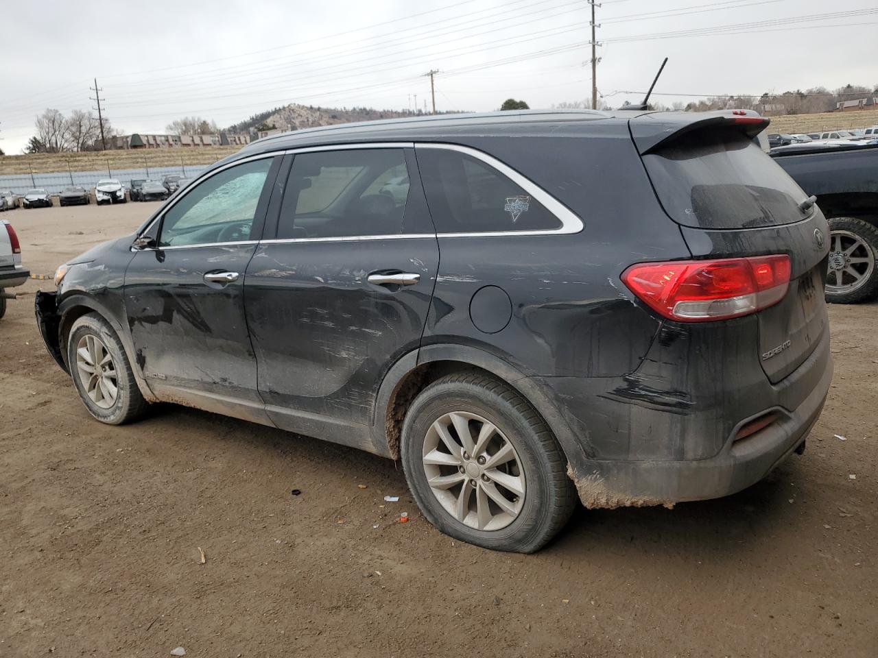 2017 Kia Sorento - Image 2