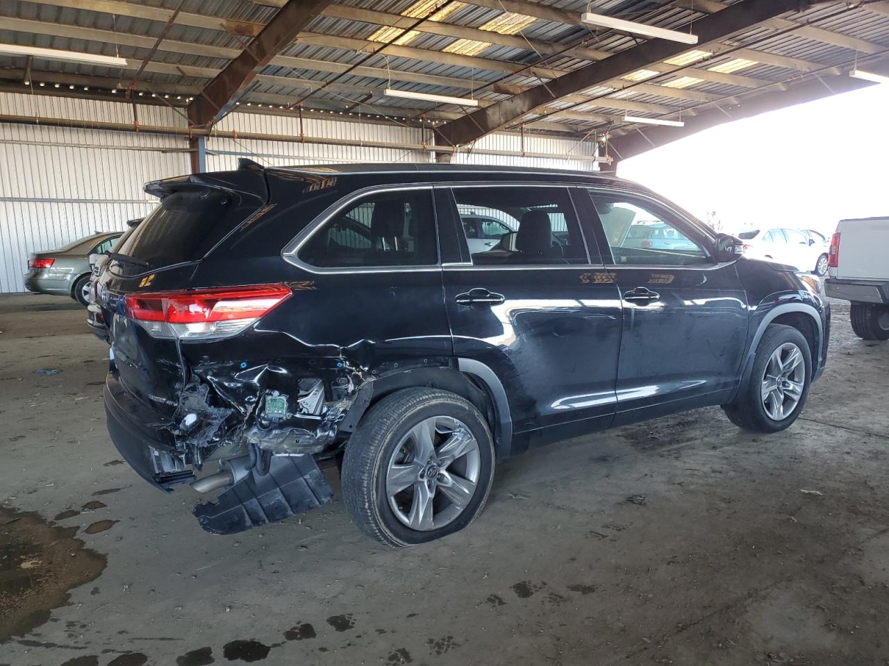 2019 Toyota Highlander - Image 3