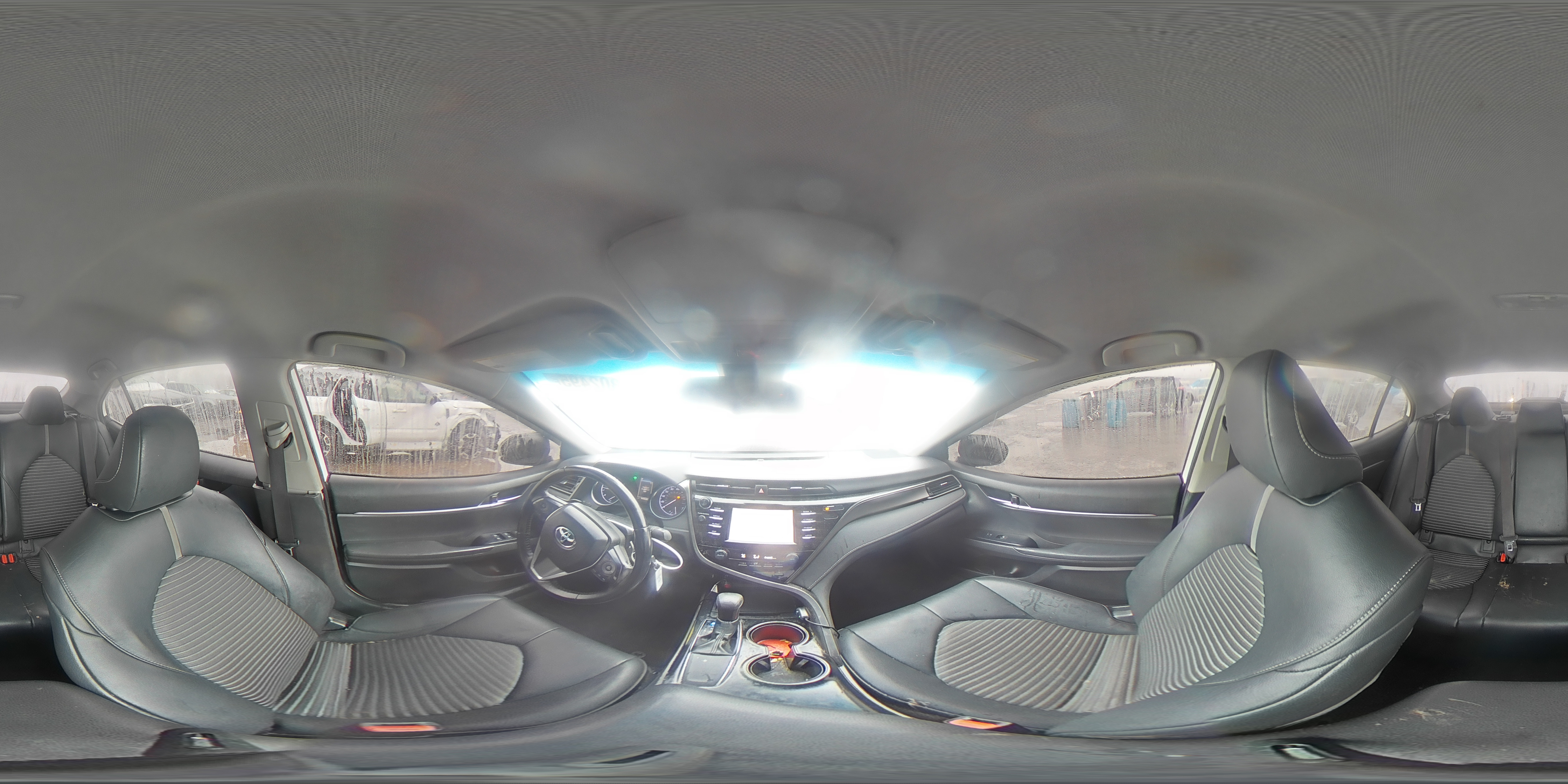 2019 Toyota Camry - Image 12