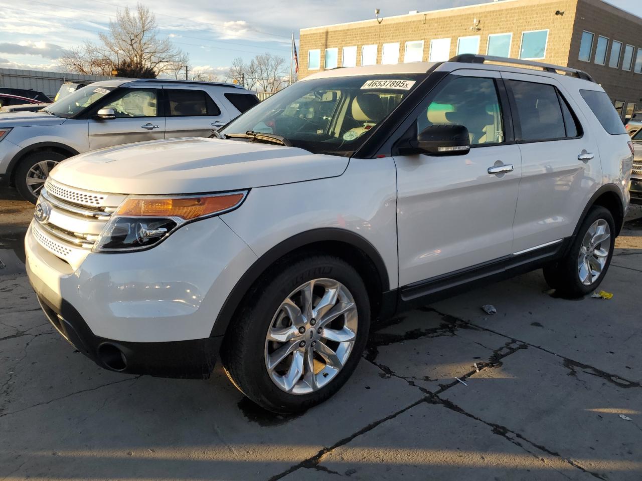 2015 Ford Explorer - Image 1