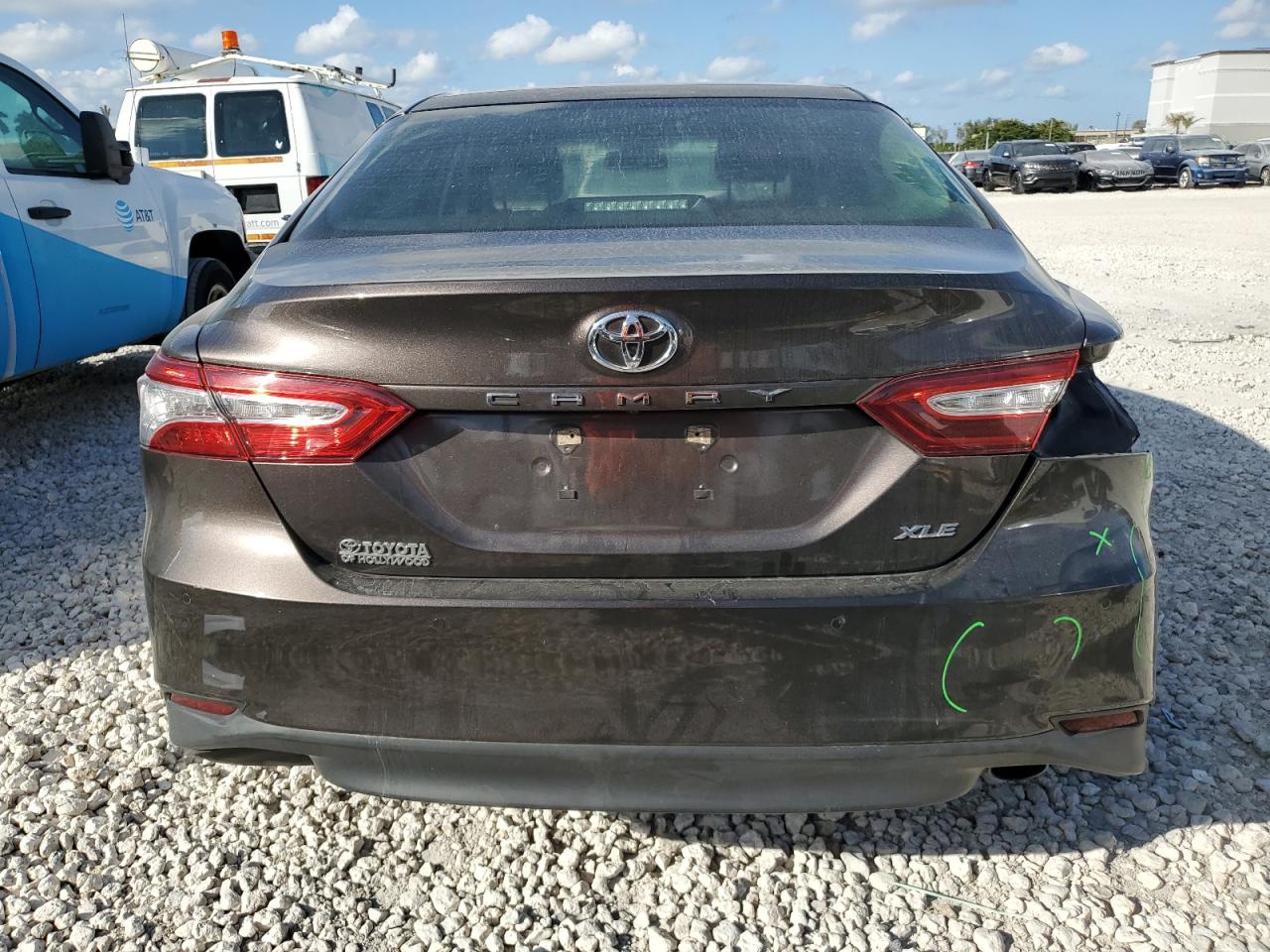 2018 Toyota Camry - Image 6