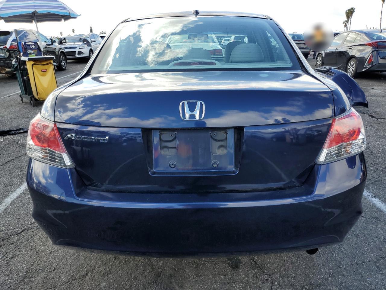 2009 Honda Accord - Image 6