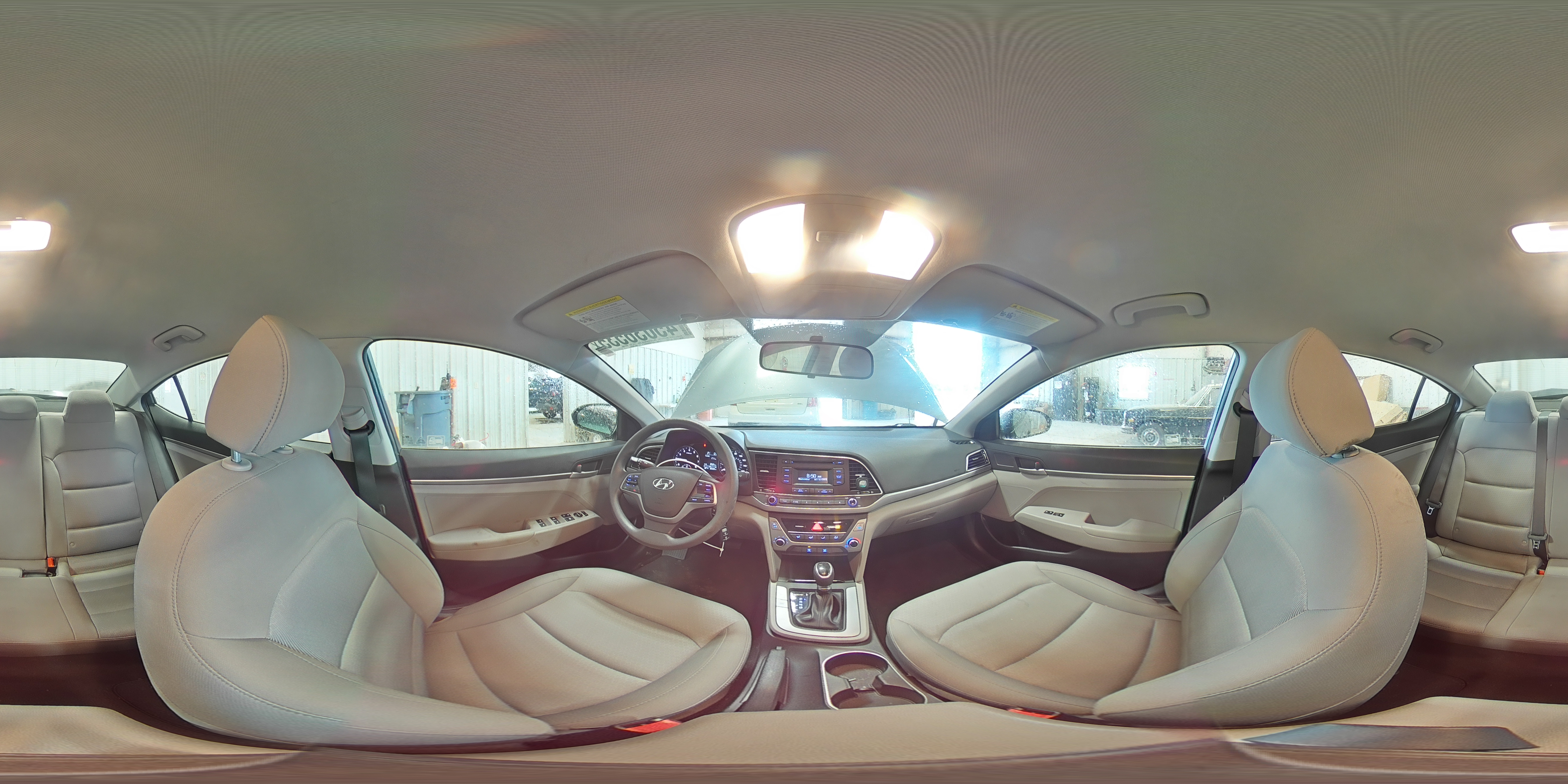 2017 Hyundai Elantra - Image 13