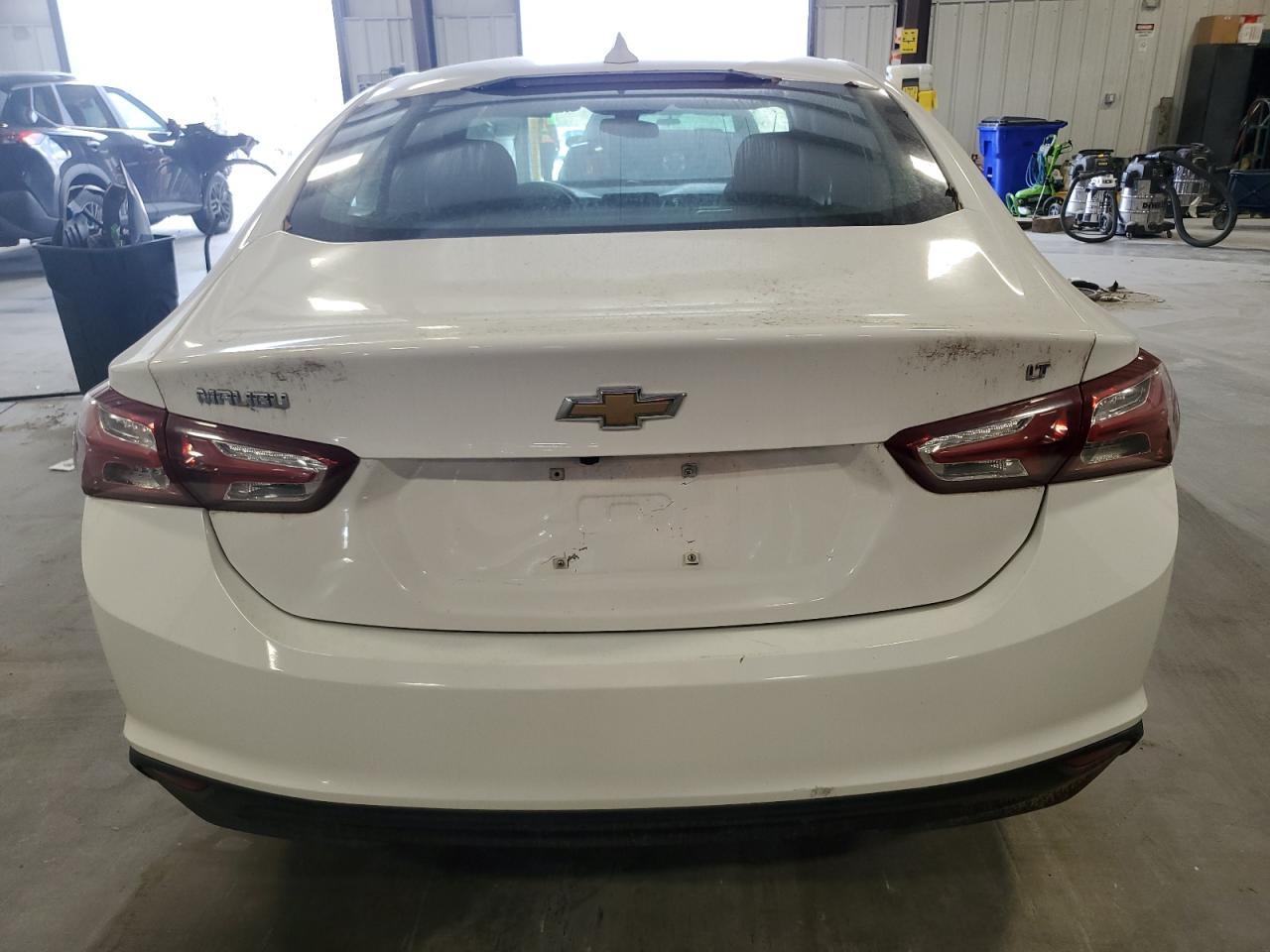 2020 Chevrolet Malibu - Image 6