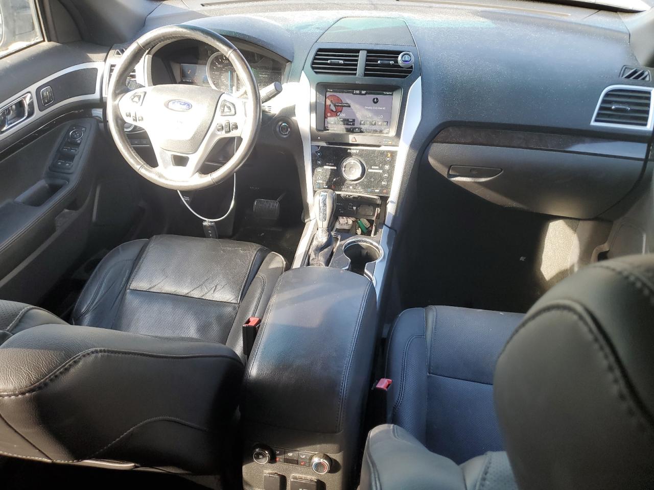 2015 Ford Explorer - Image 8