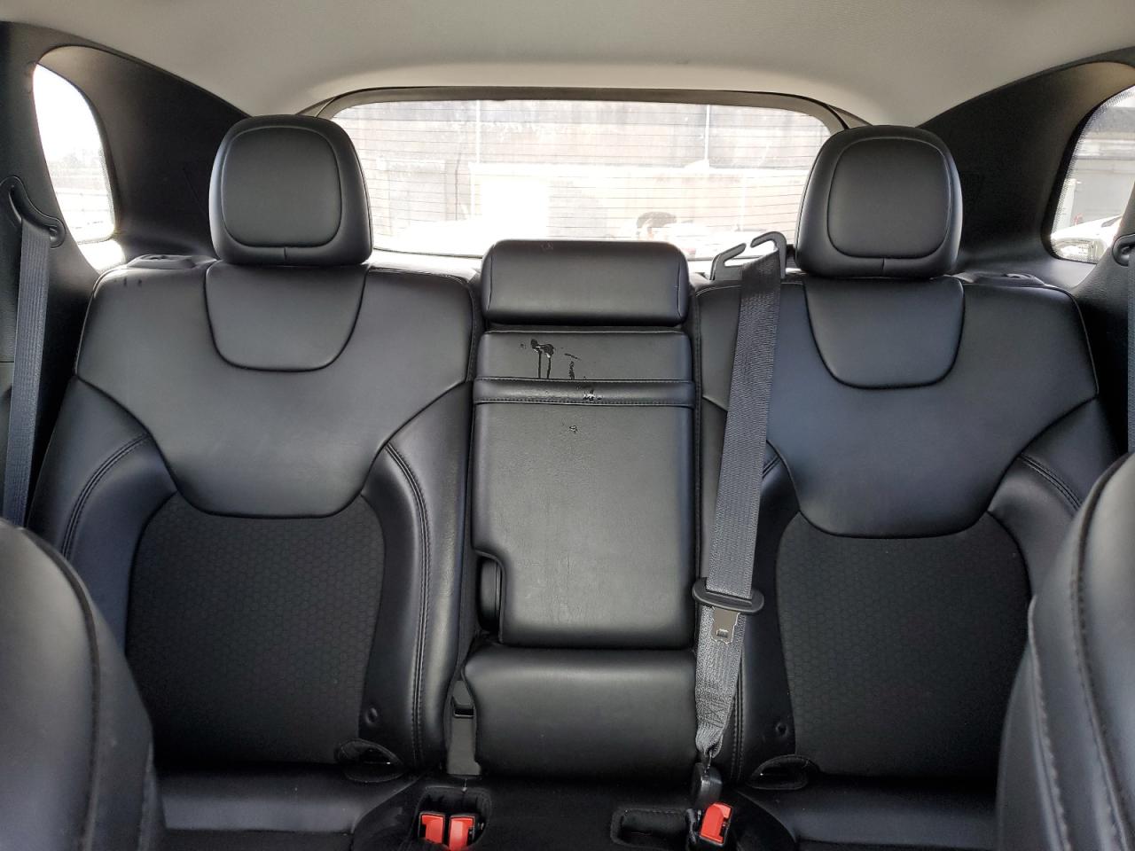 2019 Jeep Grand Cherokee - Image 10