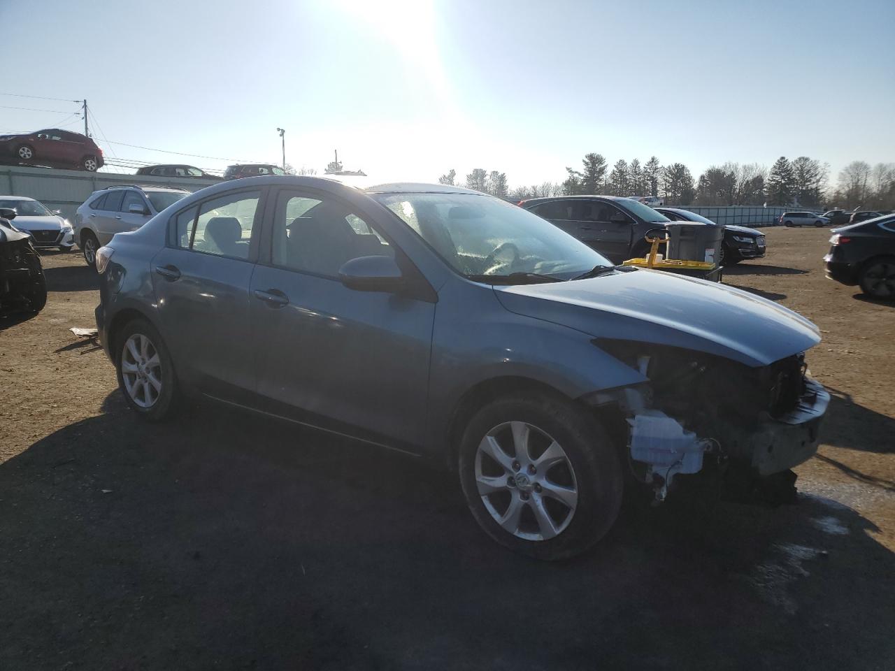 2010 Mazda 3 - Image 4