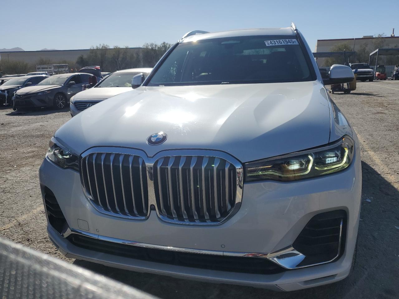 2020 BMW X7 - Image 5