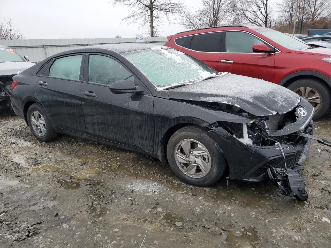 2024 Hyundai Elantra - Image 4