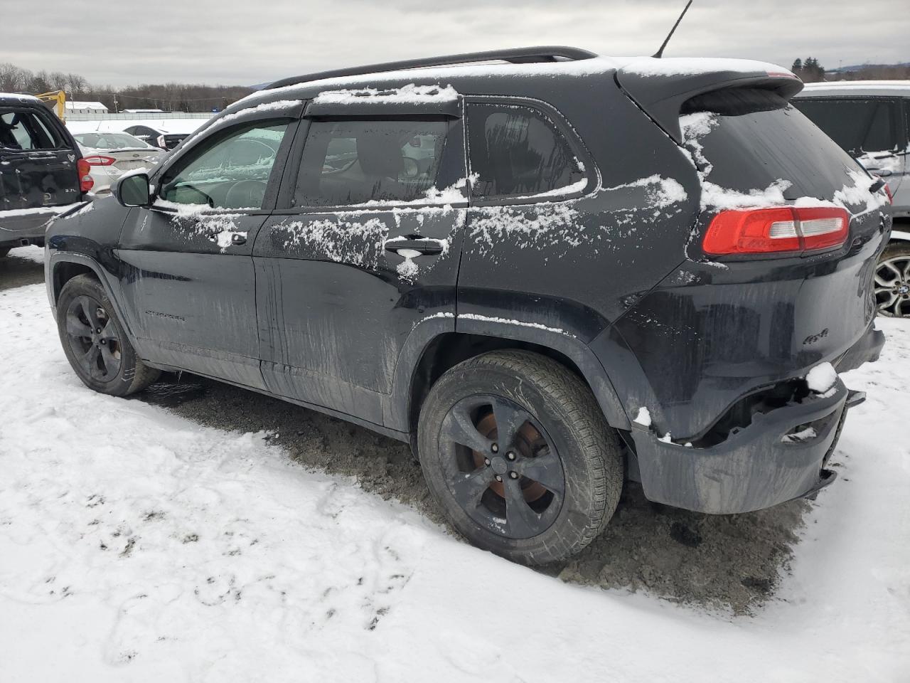 2015 Jeep Grand Cherokee - Image 2