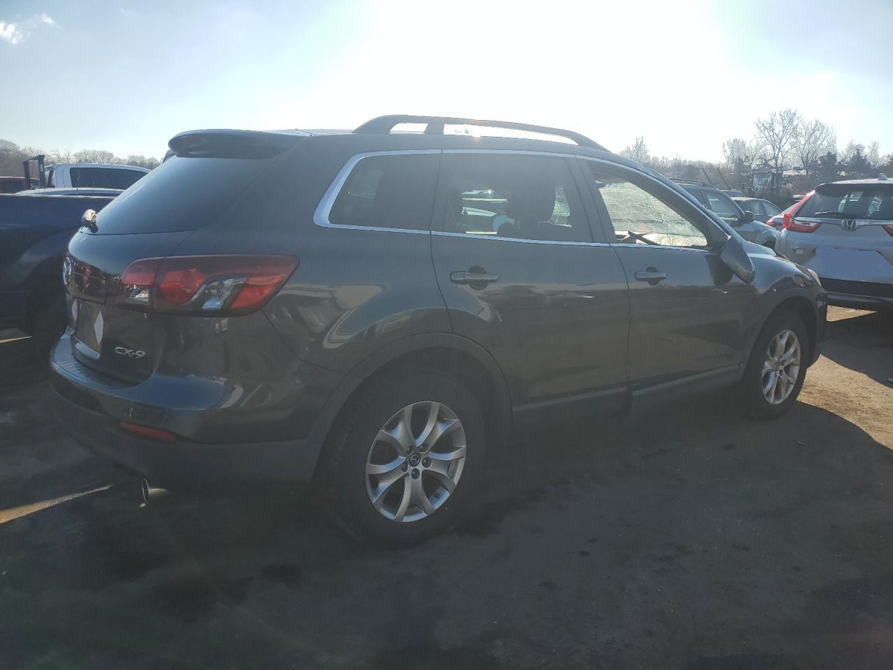 2014 Mazda CX-9 - Image 3