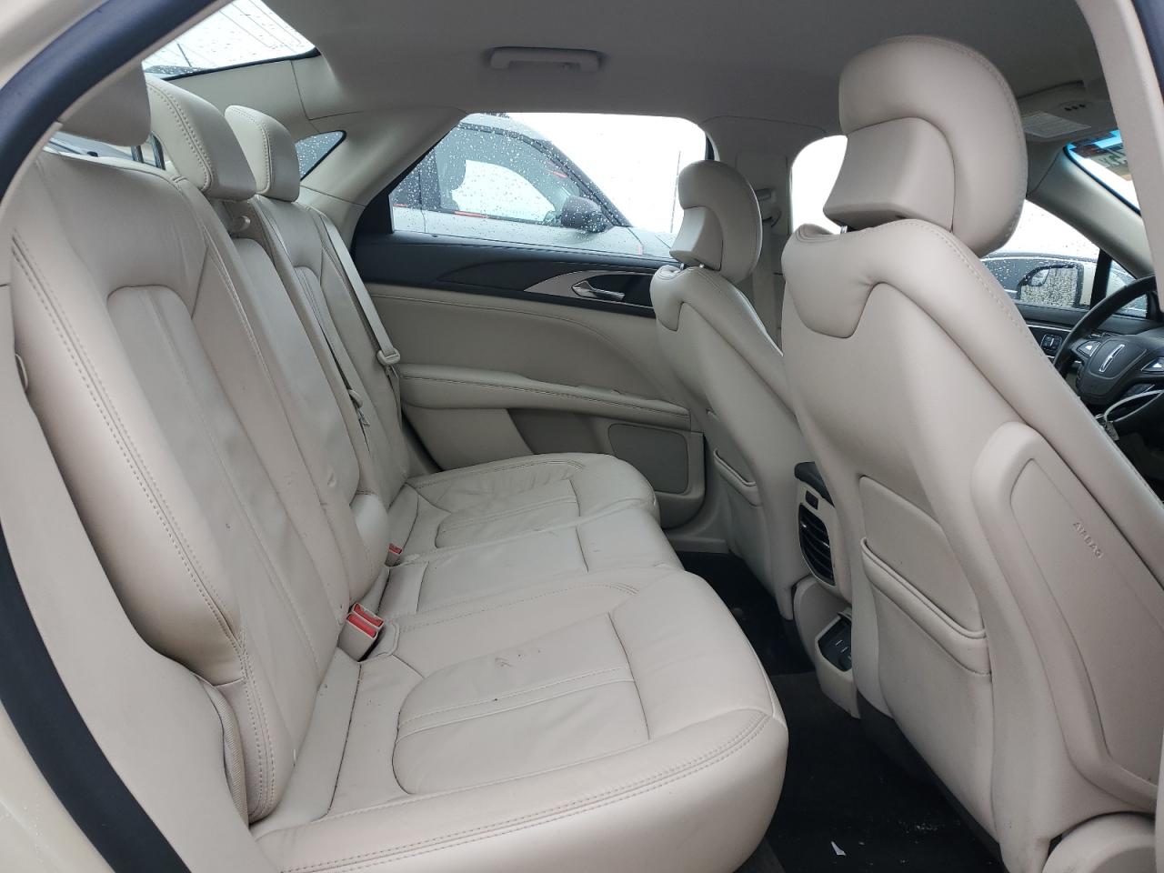 2018 Lincoln MKZ - Image 10