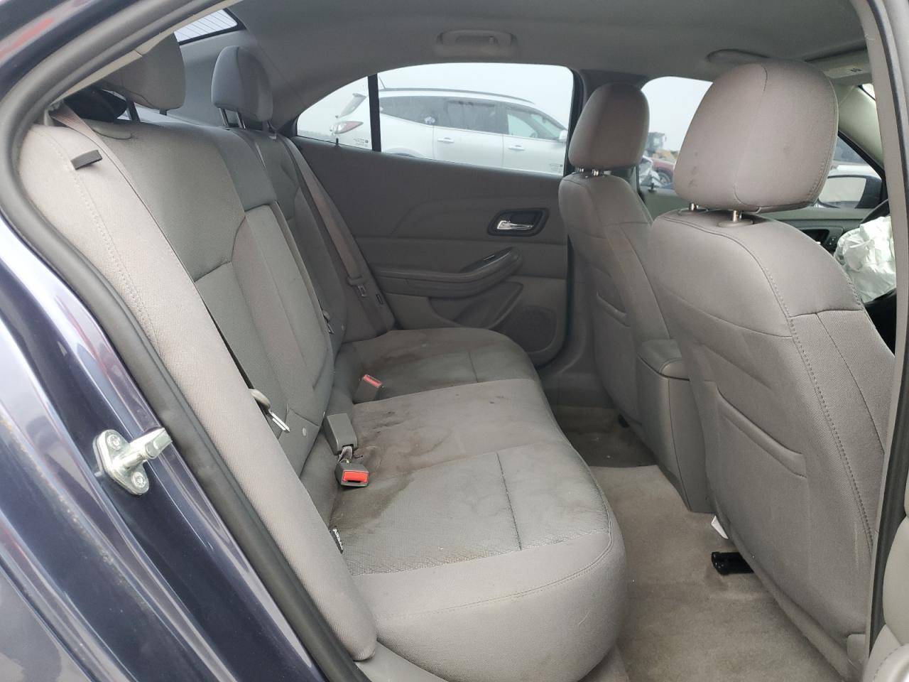 2015 Chevrolet Malibu - Image 11