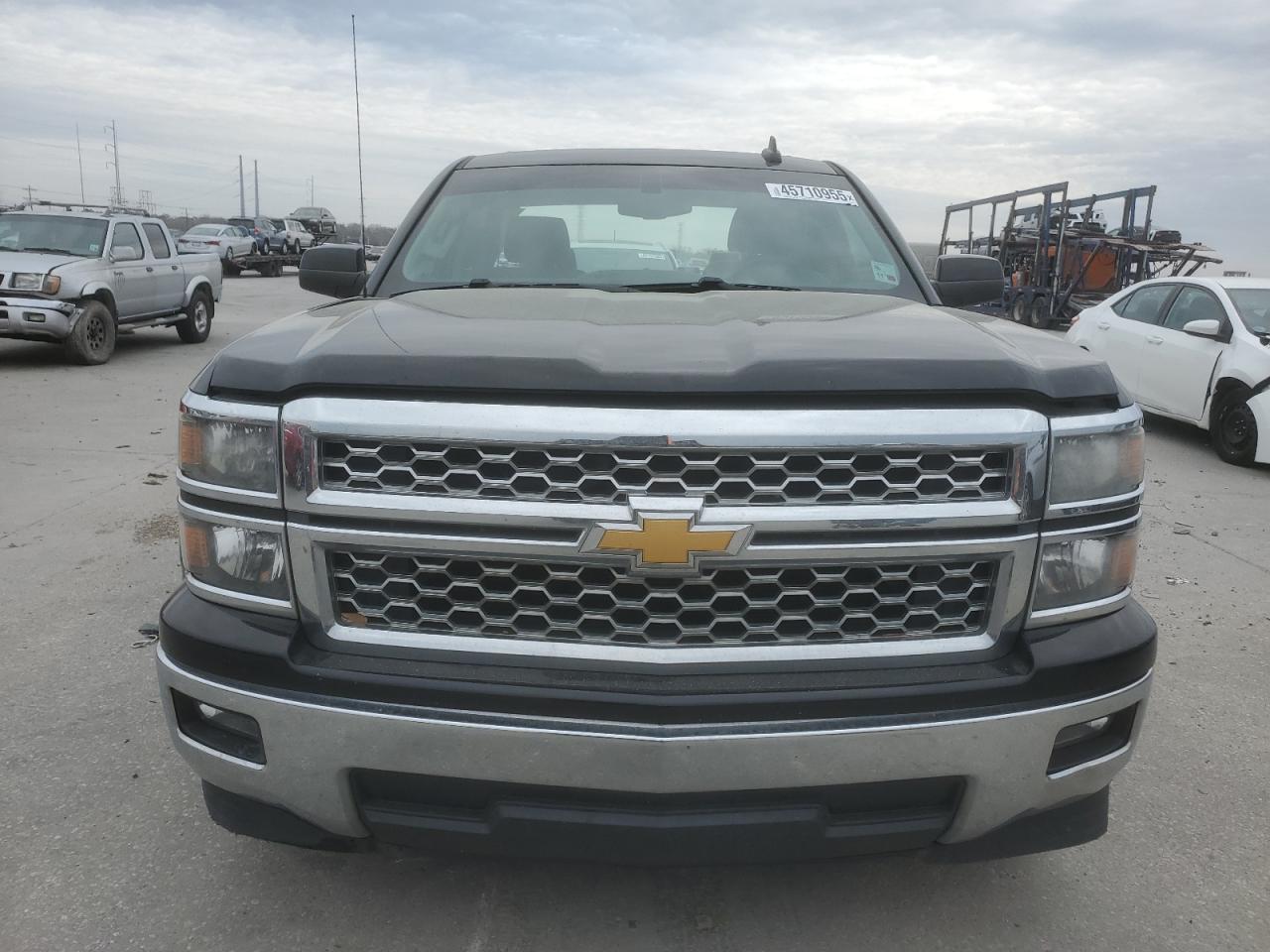 2015 Chevrolet Silverado - Image 5