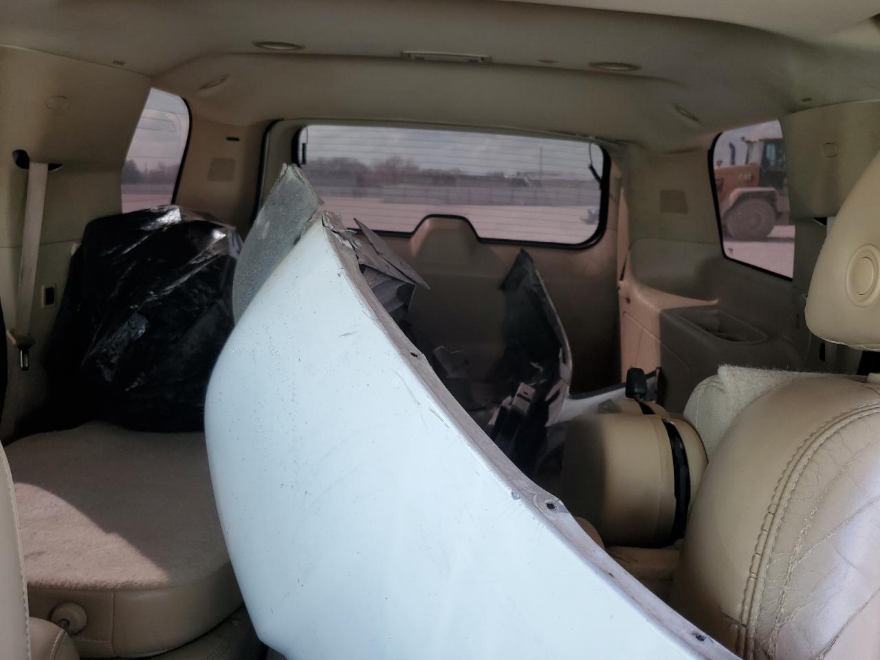 2007 GMC Yukon - Image 10