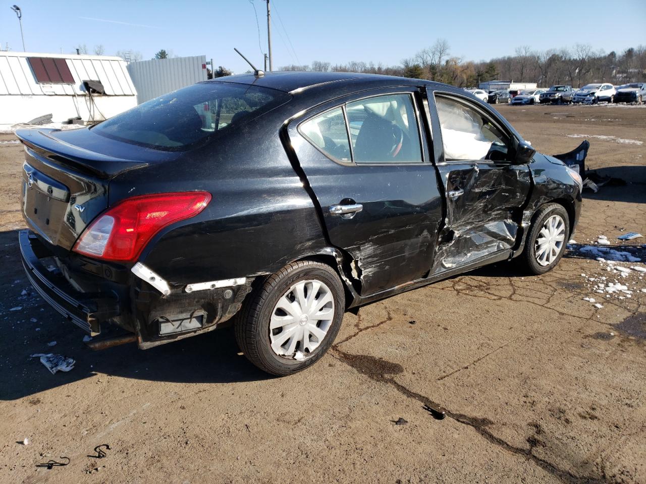 2017 Nissan Versa - Image 3