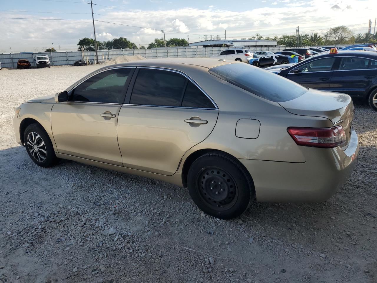 2010 Toyota Camry - Image 2
