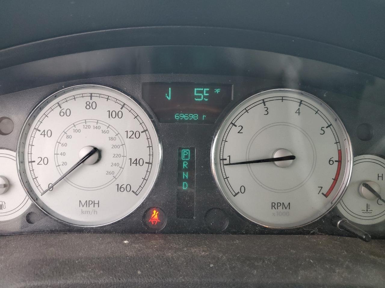 2005 Chrysler 300 - Image 9
