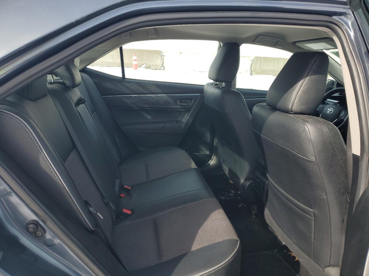 2015 Toyota Corolla - Image 10