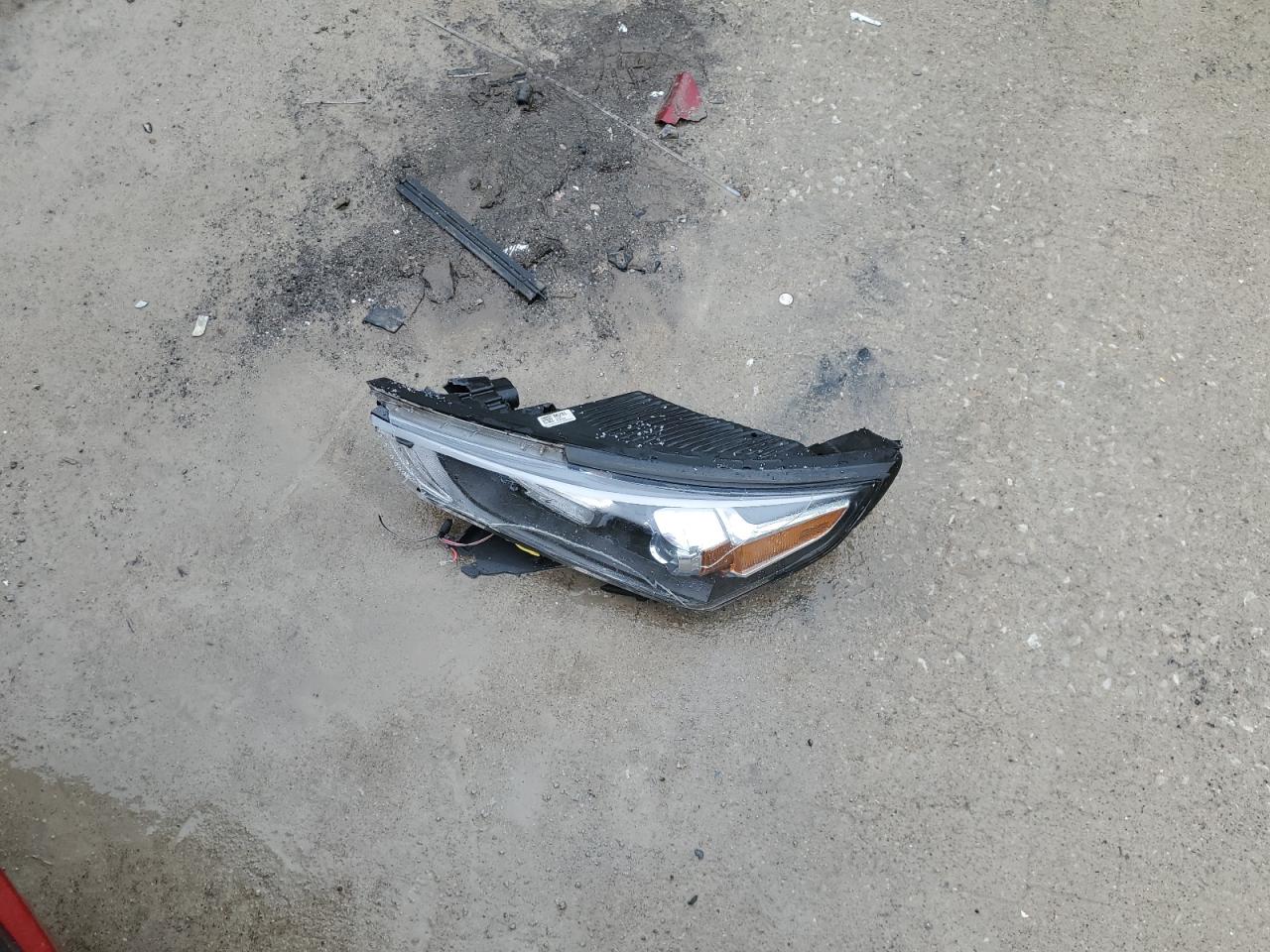 2021 Hyundai IONIQ - Image 12