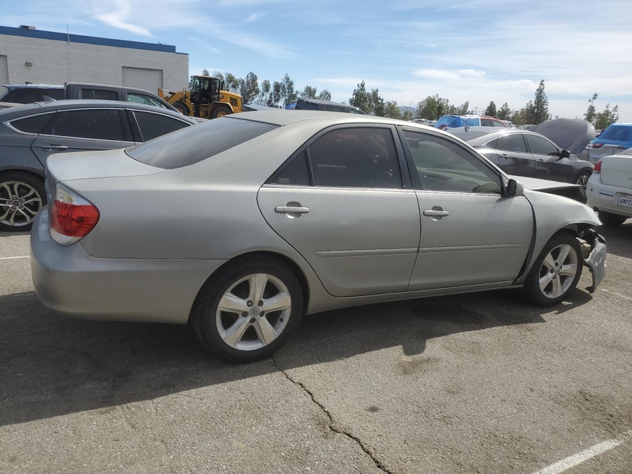 2005 Toyota Camry - Image 3