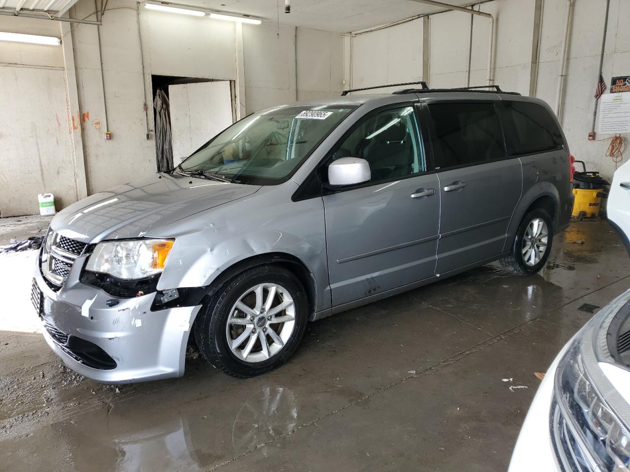 2013 Dodge Caravan - Image 1
