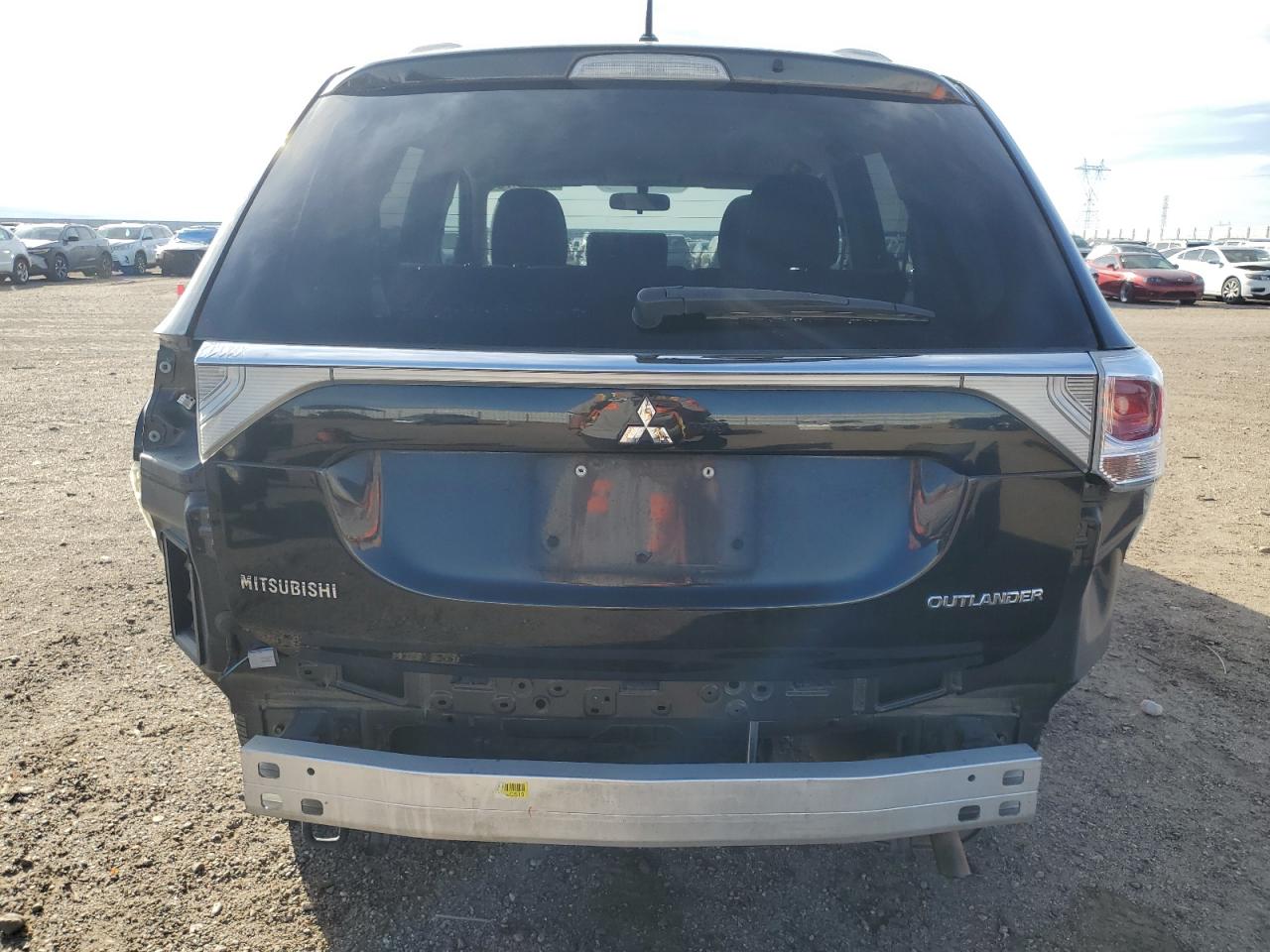 2014 Mitsubishi Outlander - Image 6