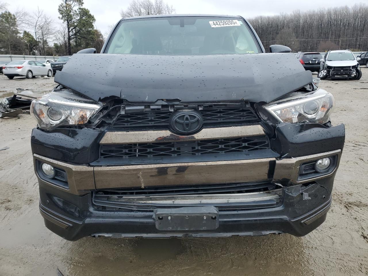 2019 Toyota 4Runner - Image 5