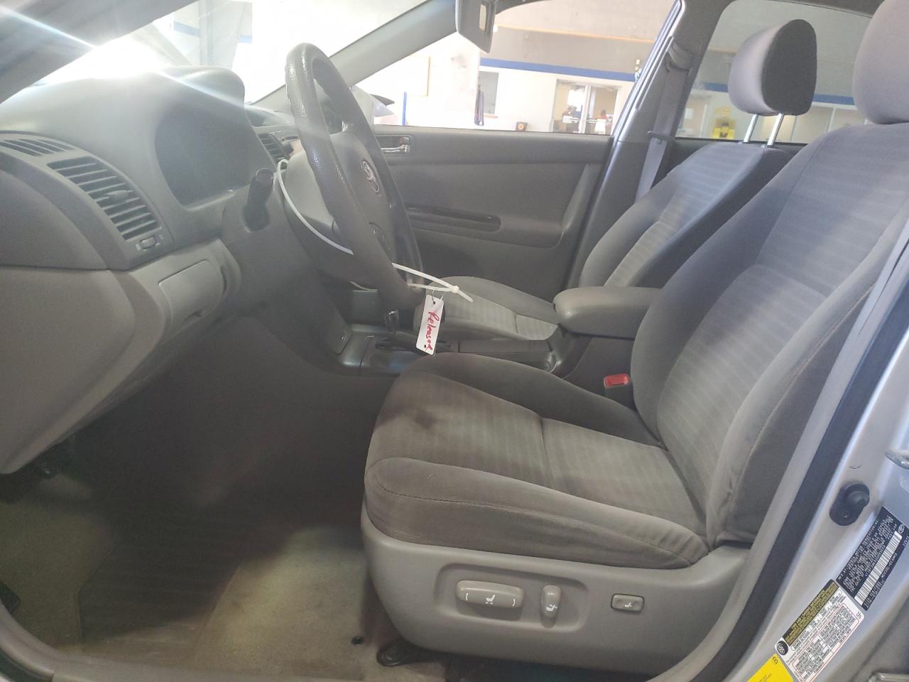 2005 Toyota Camry - Image 7