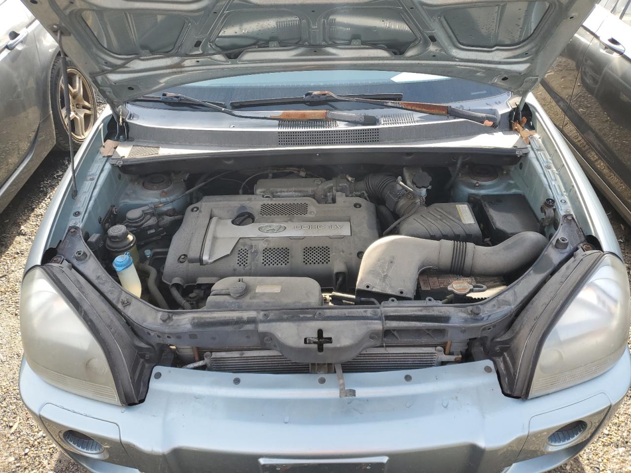 2005 Hyundai Tucson - Image 13