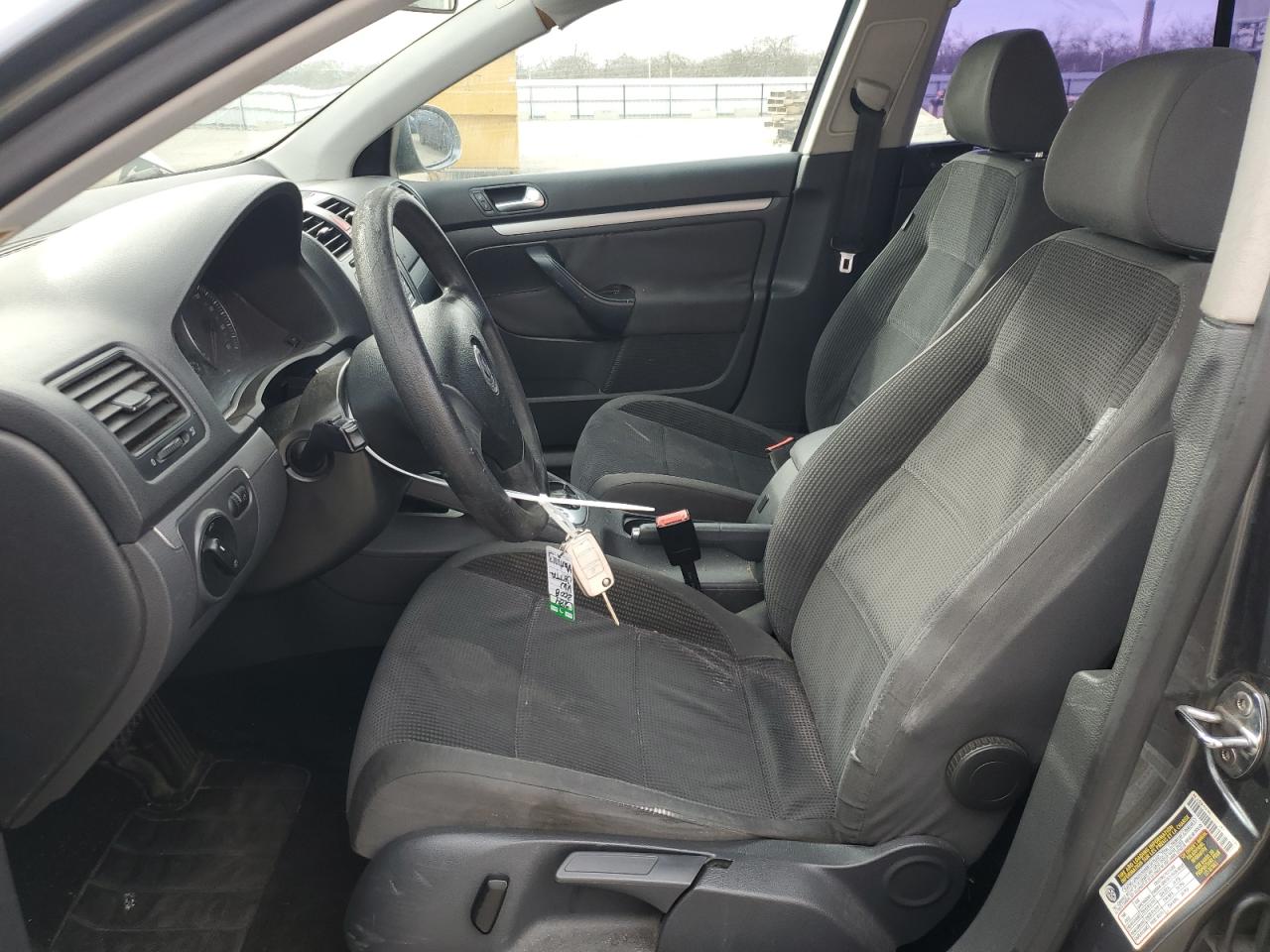 2008 Volkswagen Jetta - Image 7