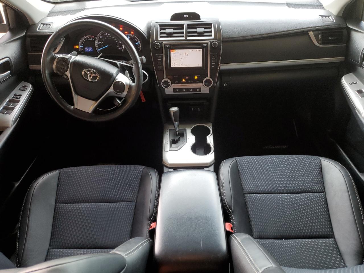 2013 Toyota Camry - Image 8