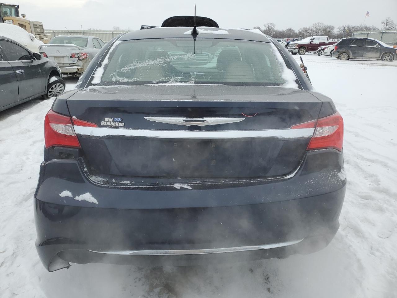 2012 Chrysler 200 - Image 6