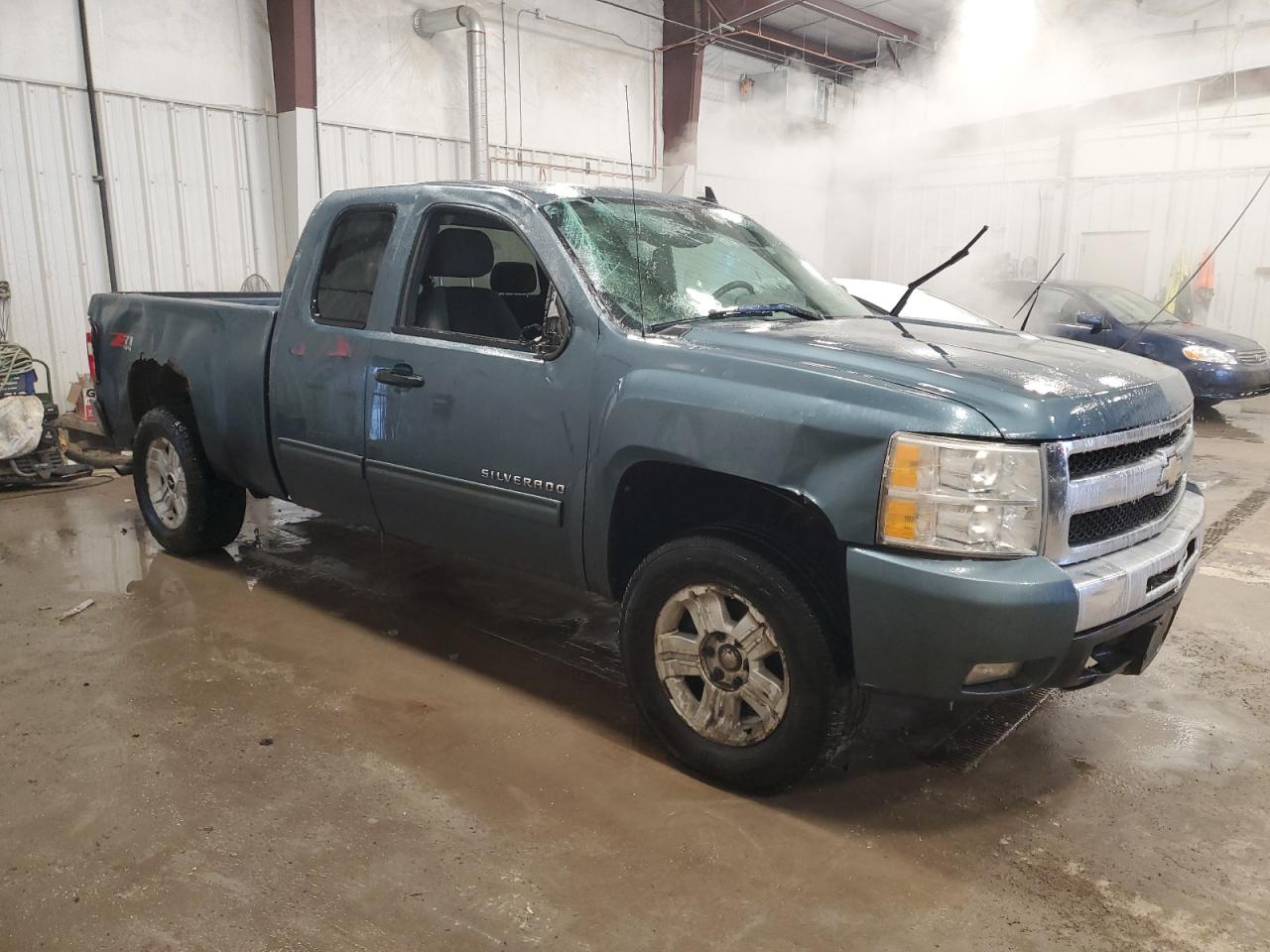 2009 Chevrolet Silverado - Image 4