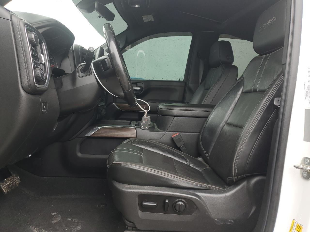 2019 Chevrolet Silverado - Image 7