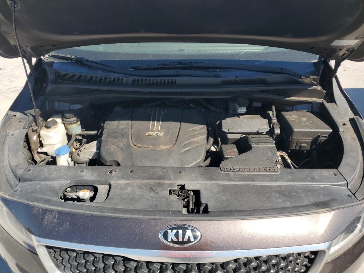 2016 Kia Sedona - Image 12