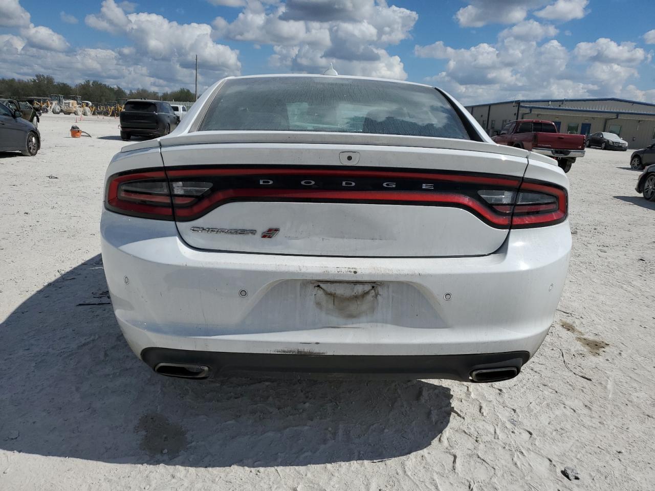 2018 Dodge Charger - Image 6