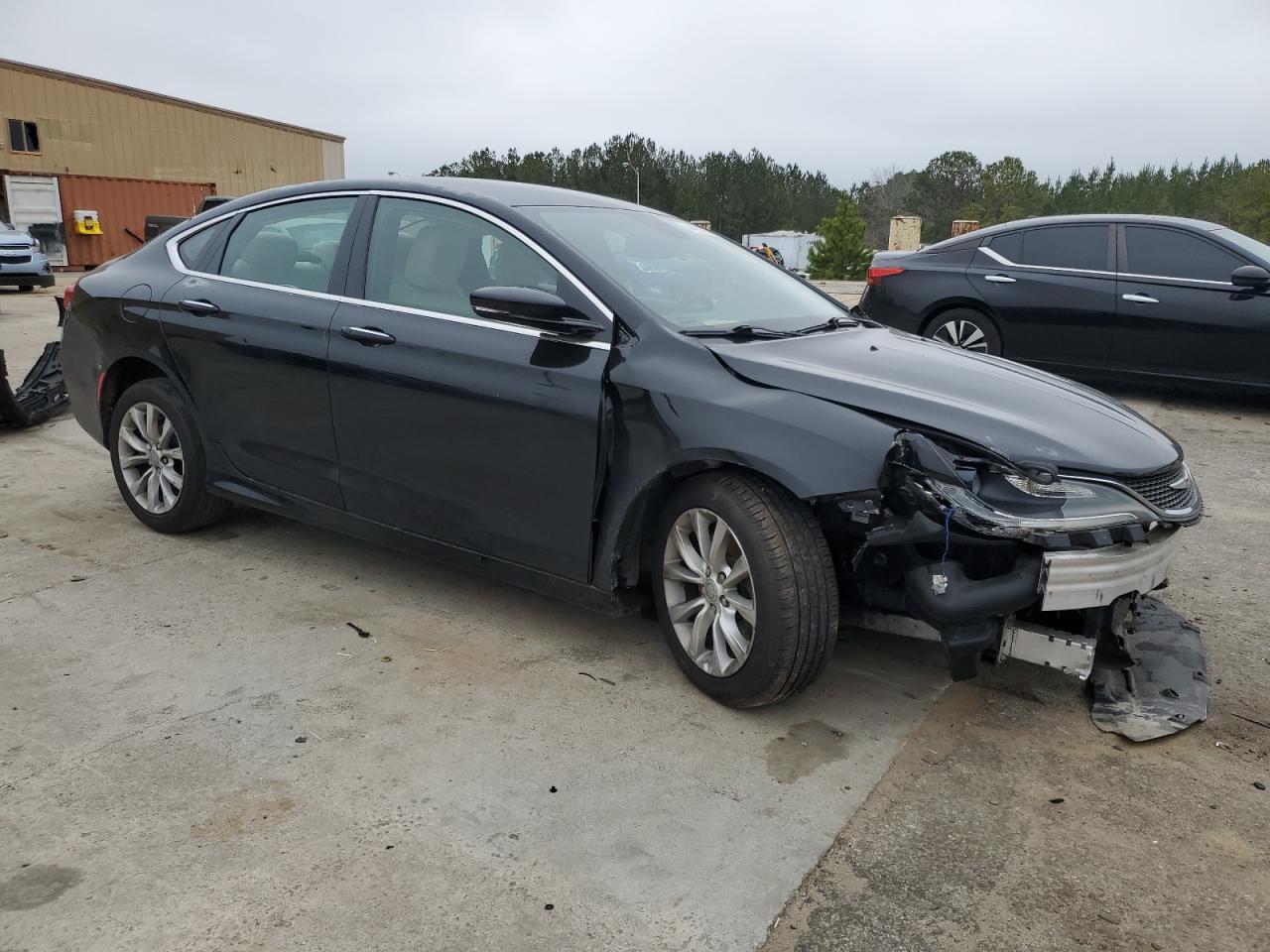 2015 Chrysler 200 - Image 4