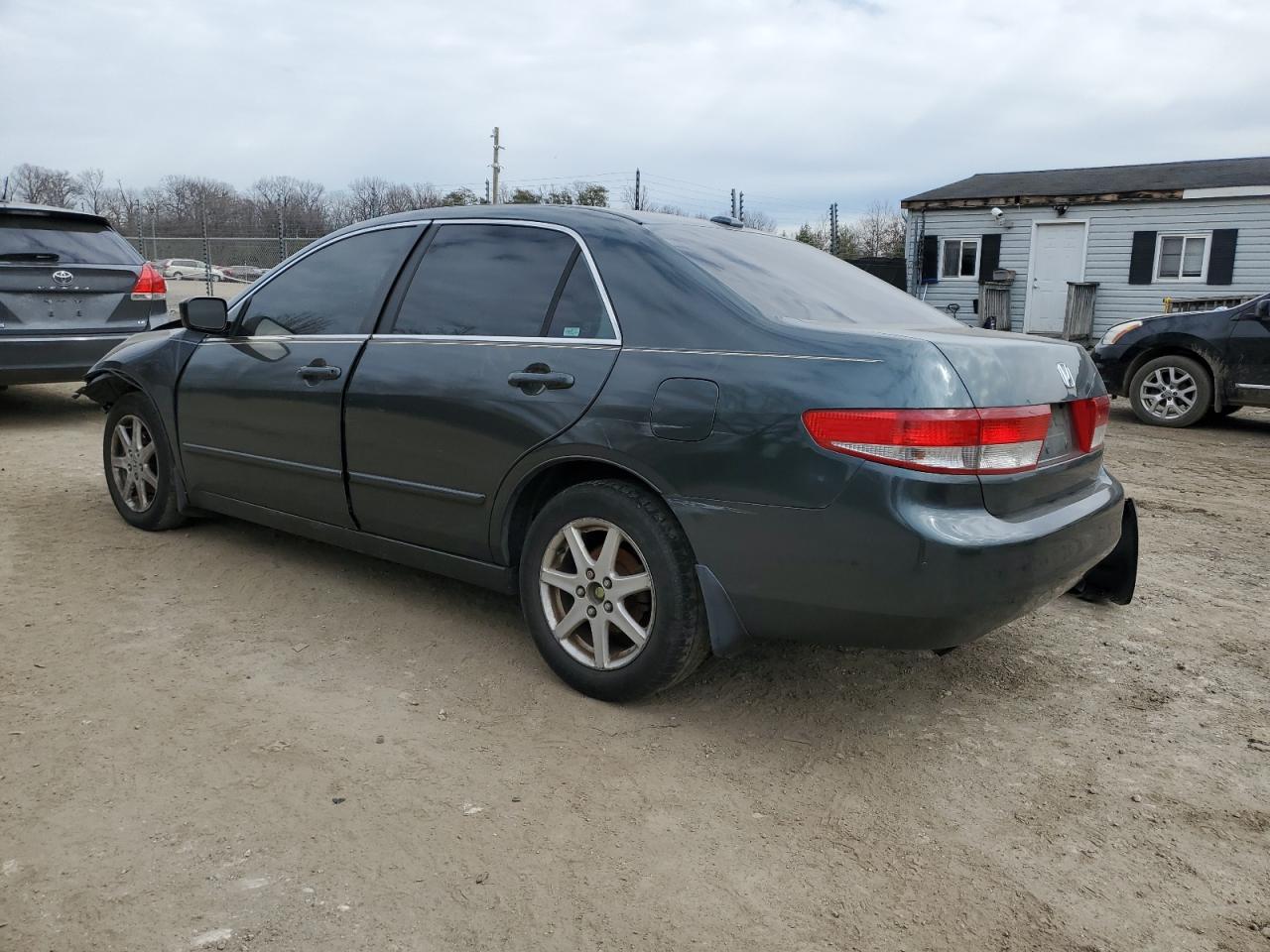2004 Honda Accord - Image 2