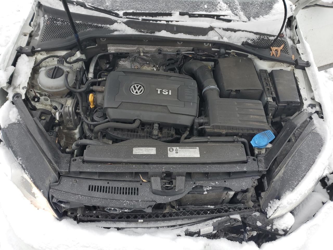 2017 Volkswagen Golf - Image 13