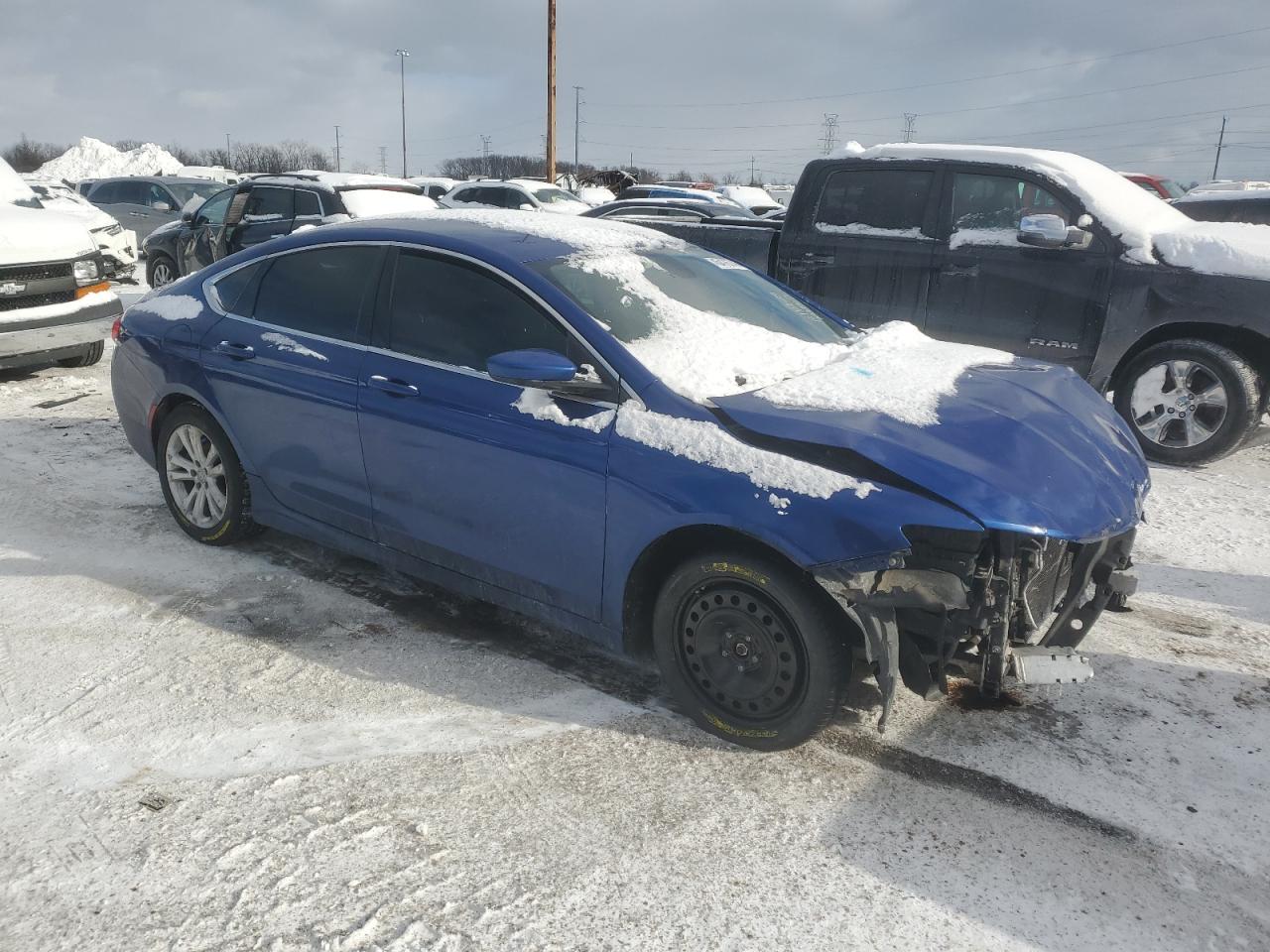 2015 Chrysler 200 - Image 4