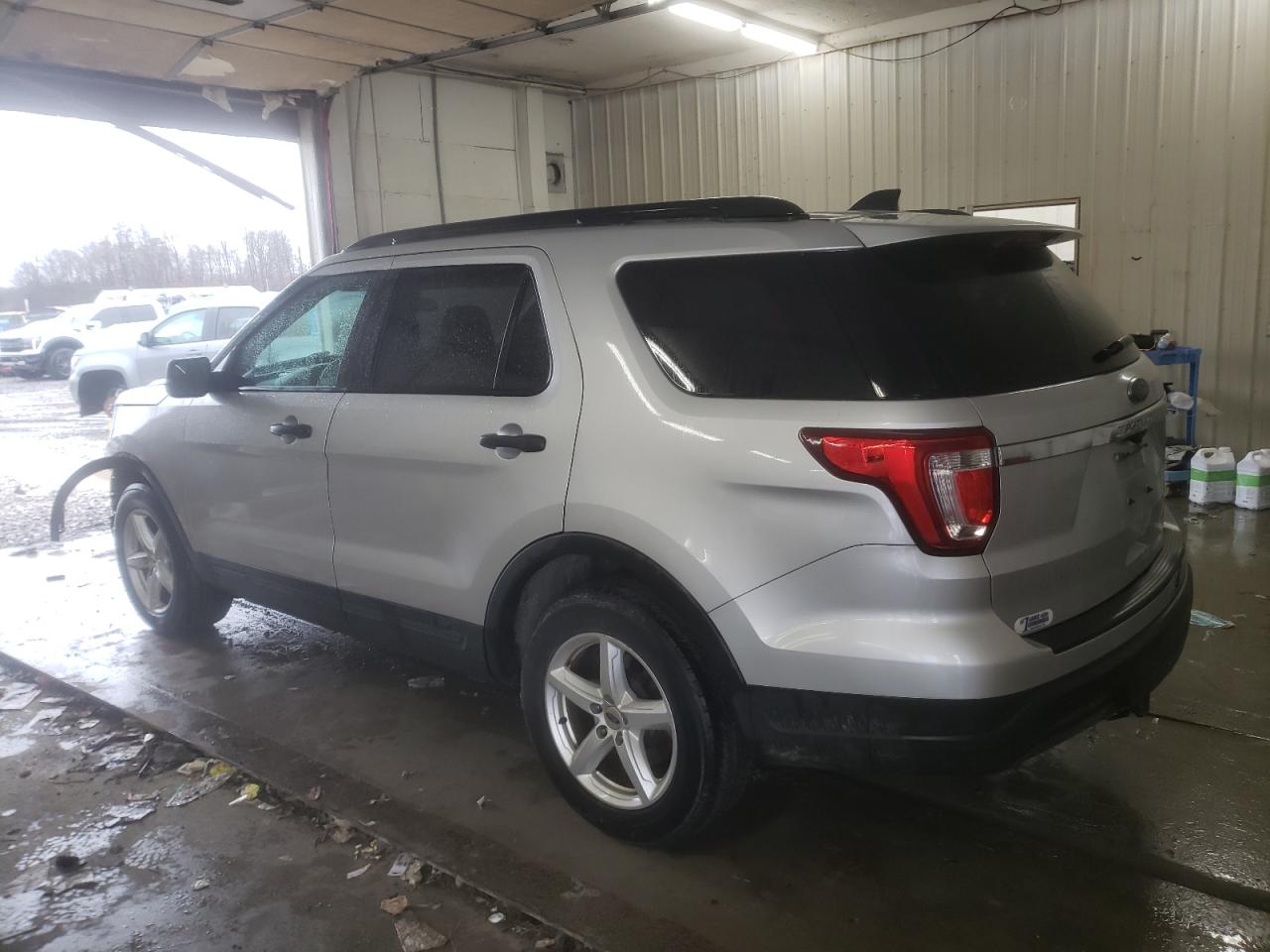 2018 Ford Explorer - Image 2