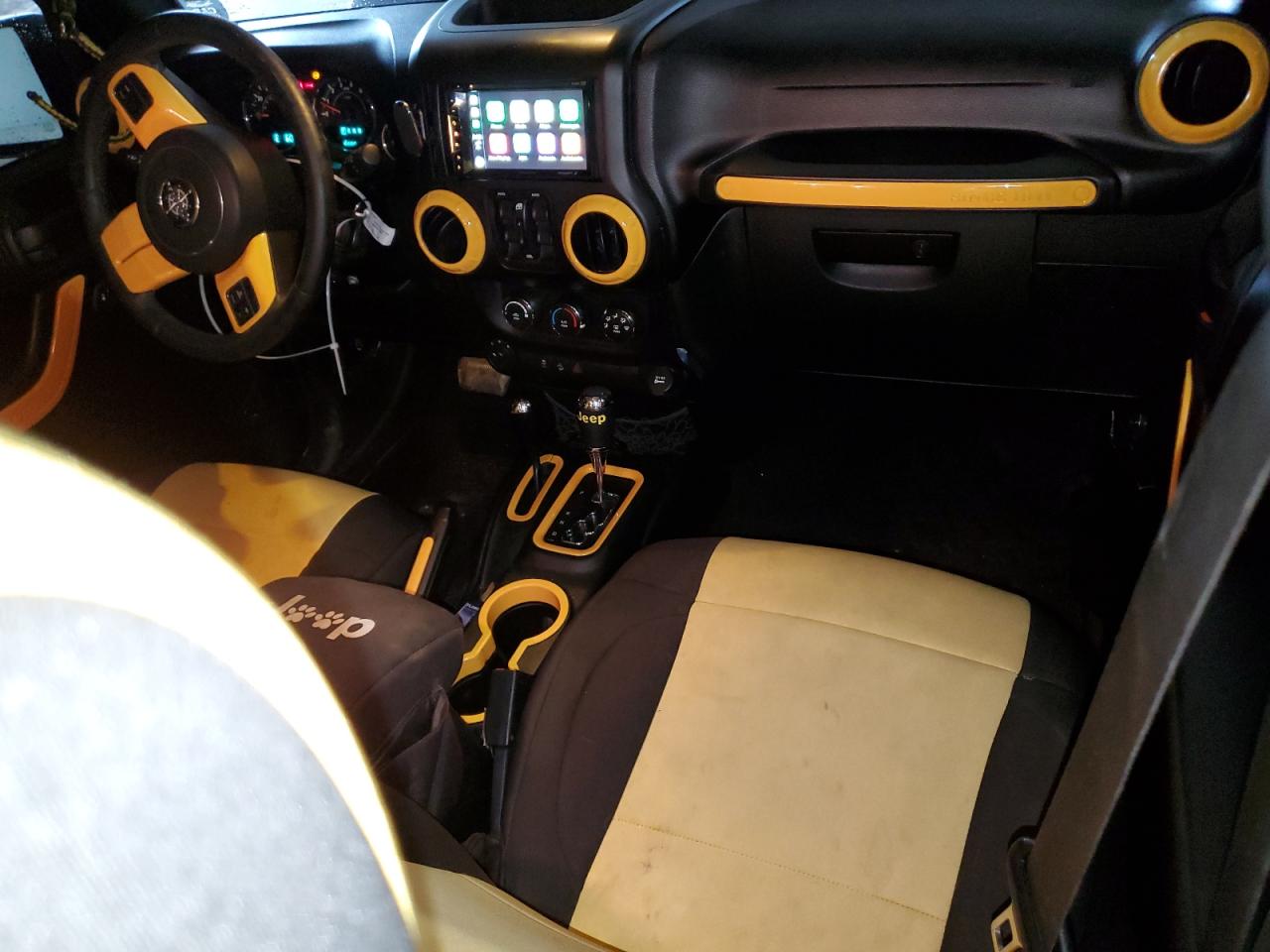 2016 Jeep Wrangler - Image 8