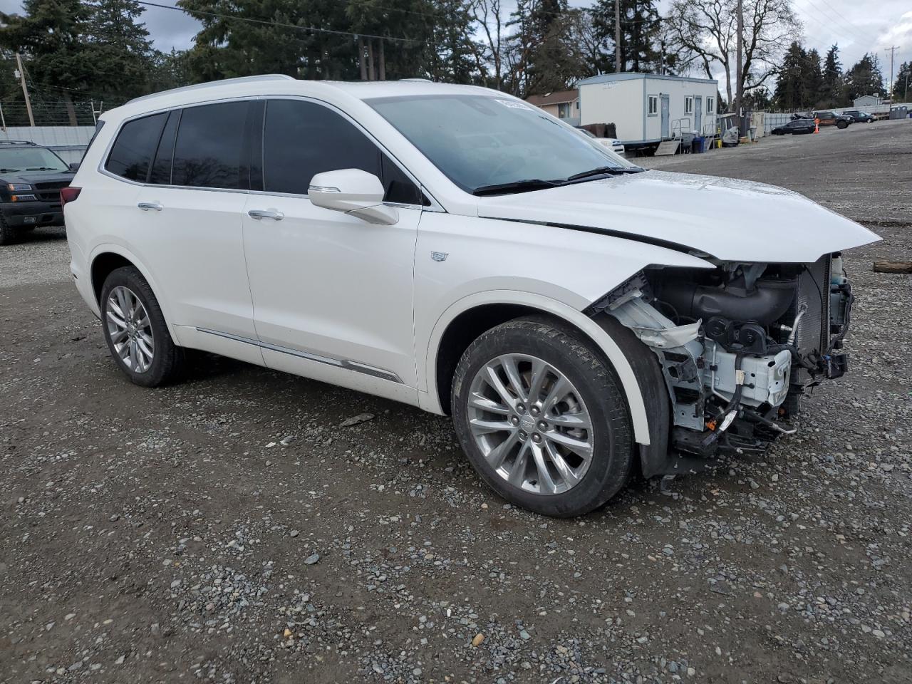 2022 Cadillac XT6 - Image 4