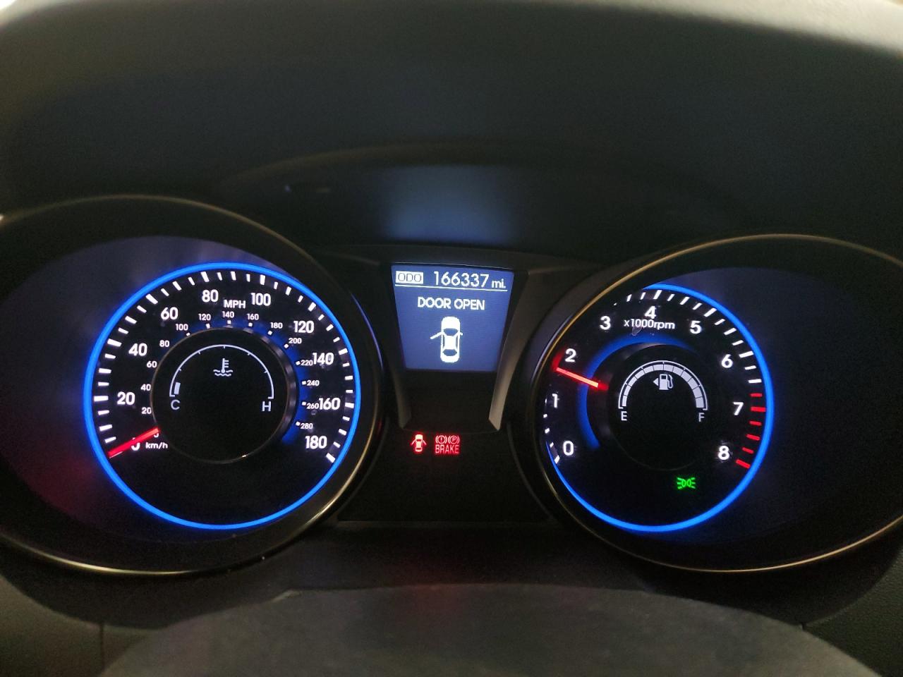 2015 Hyundai Genesis - Image 9