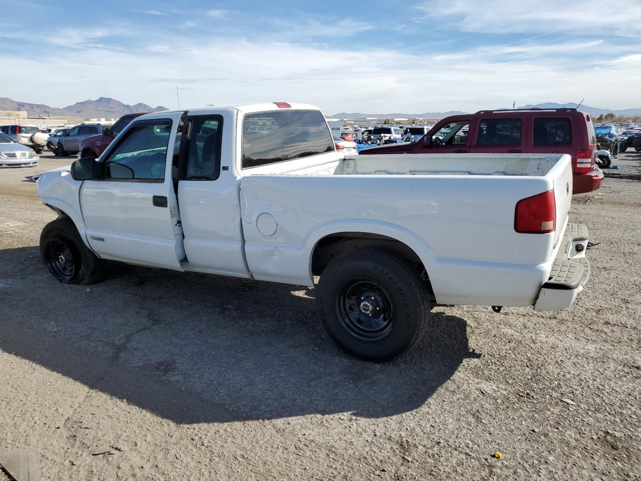 2003 Chevrolet S-10 Pickup - Image 2