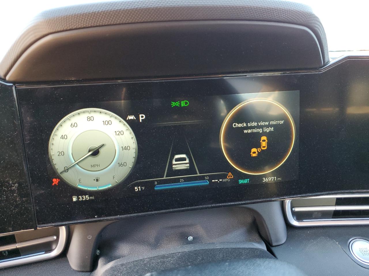 2022 Hyundai Elantra - Image 9