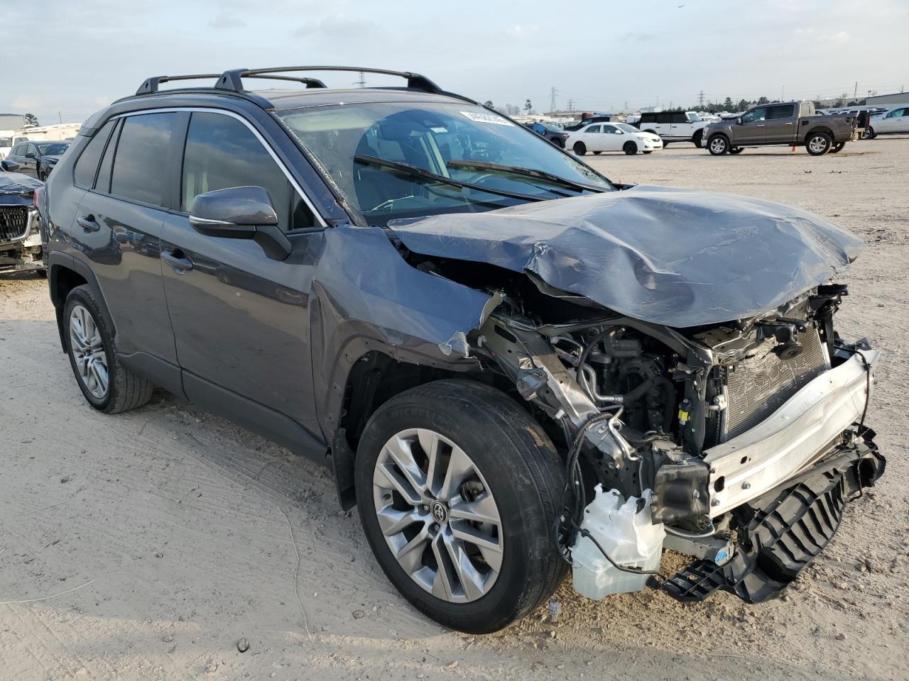 2023 Toyota RAV 4 - Image 4