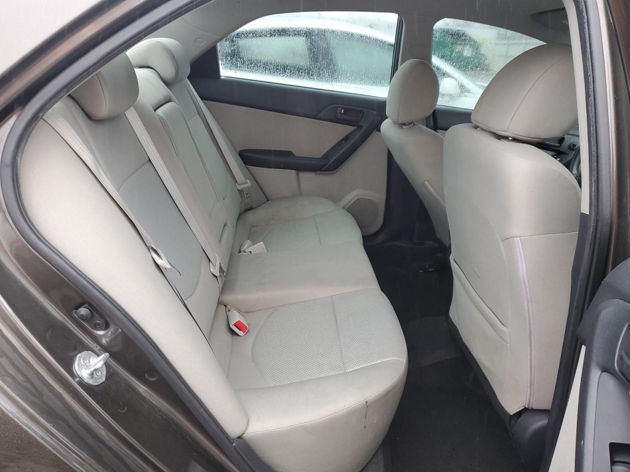 2012 Kia Forte - Image 10